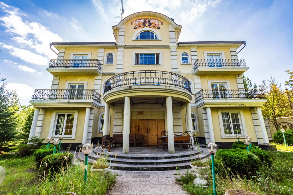 Коттедж Дом с бассейном и сауной — Апрелевка