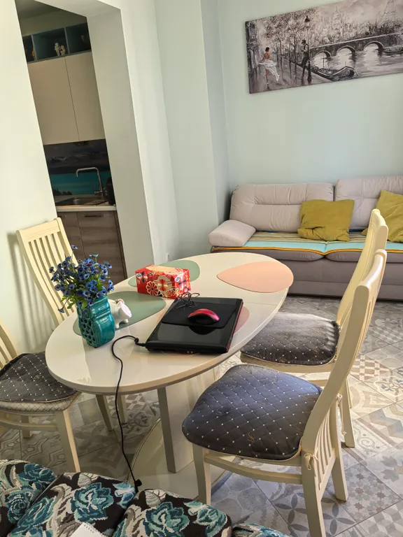 Отличная квартира в центре рядом с Морпортом