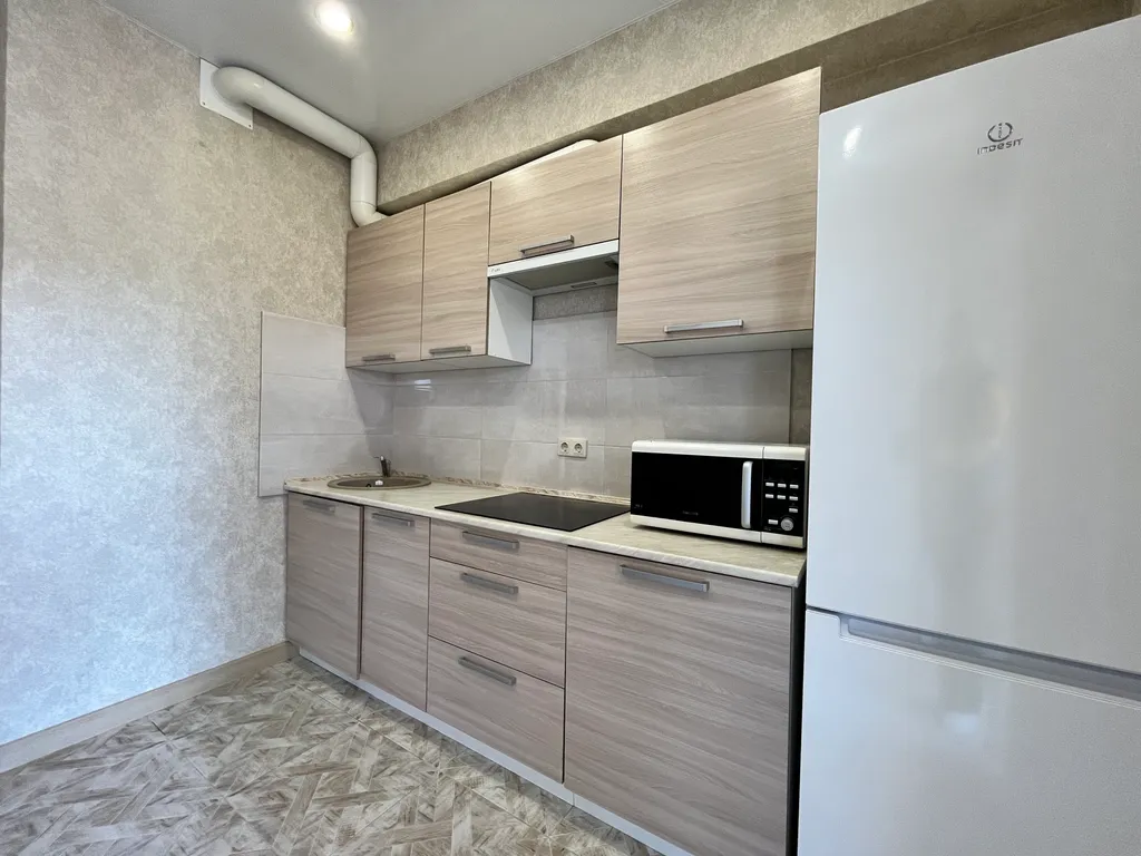 Квартира у моря с выделенной спальней и отдельной кухней