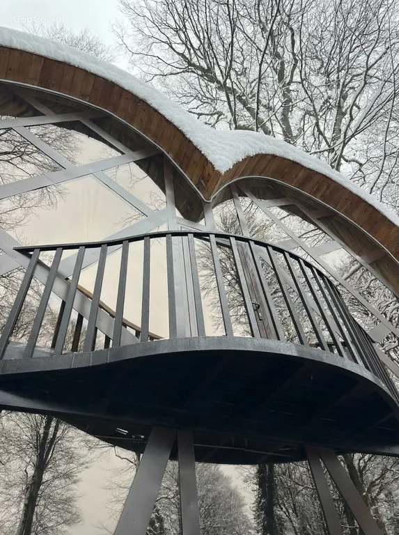 Коттедж - Сердце с видом на горы и лес