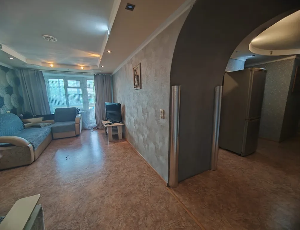 Трехкомнатная квартира в районе 5 километров Транснефть