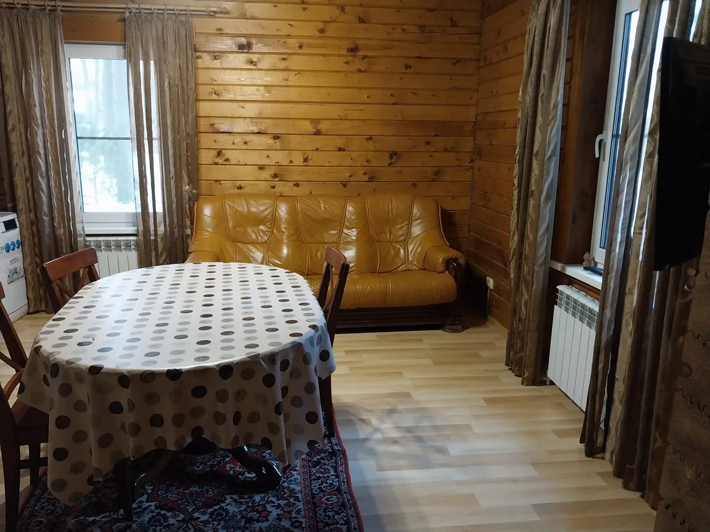 Коттедж-дуплекс на берегу озера Глубокое