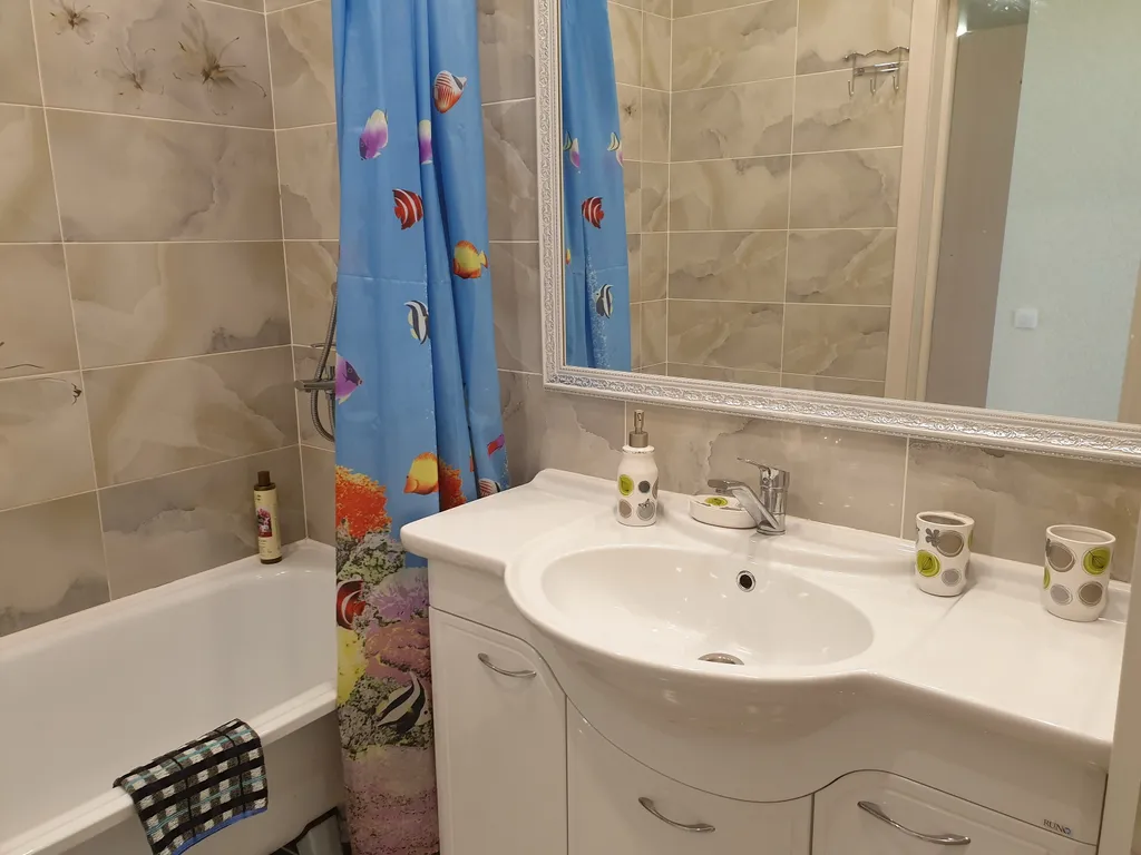 Квартира с видом на реку Волгу и мост