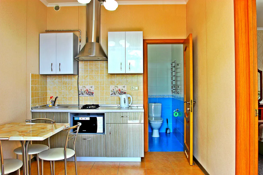 Дом с бассейном