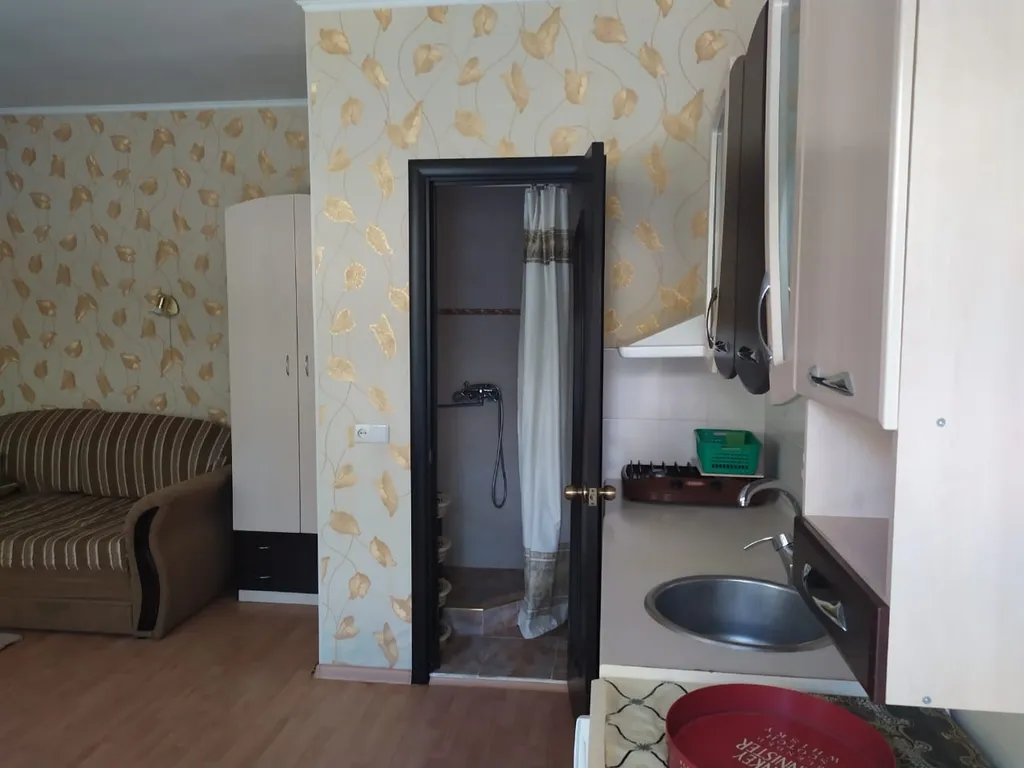 3 одинаковых коттеджа в одном закрытом дворе