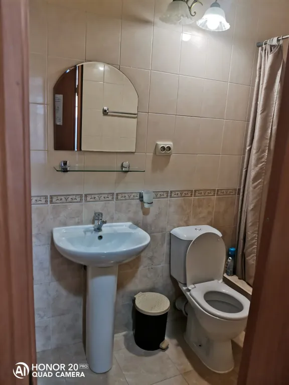 Семейный четырёхместный номер с видом на горы №6