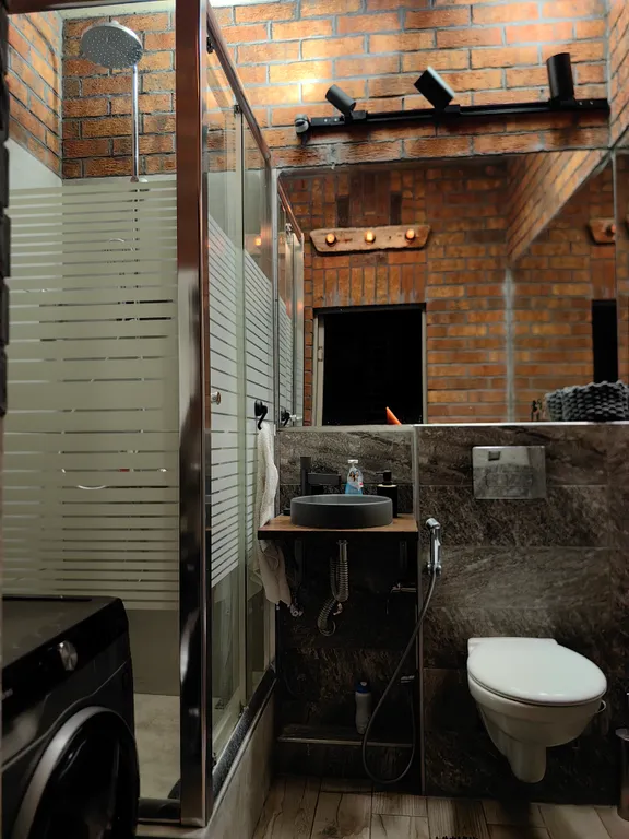 Konigloft XII уютная квартира-студия с проектором и винилом