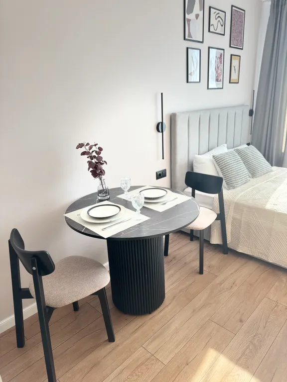 Апартаменты ЛАФА5 с лоджией для  1-2 человек