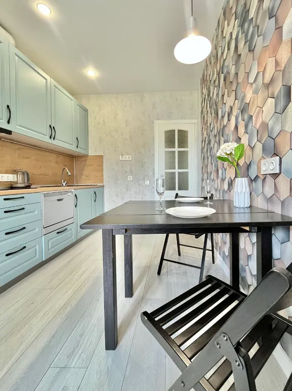 Уютная квартира рядом с ДС Молот