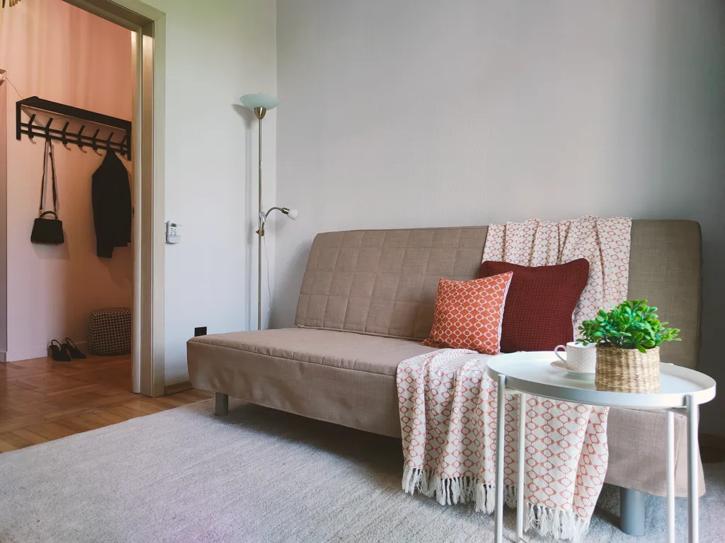 Семейная квартира 2 комнаты в центре с парковкой