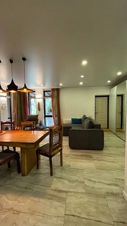 Евро-четырехкомнатный апартамент Эко Дом с террасой