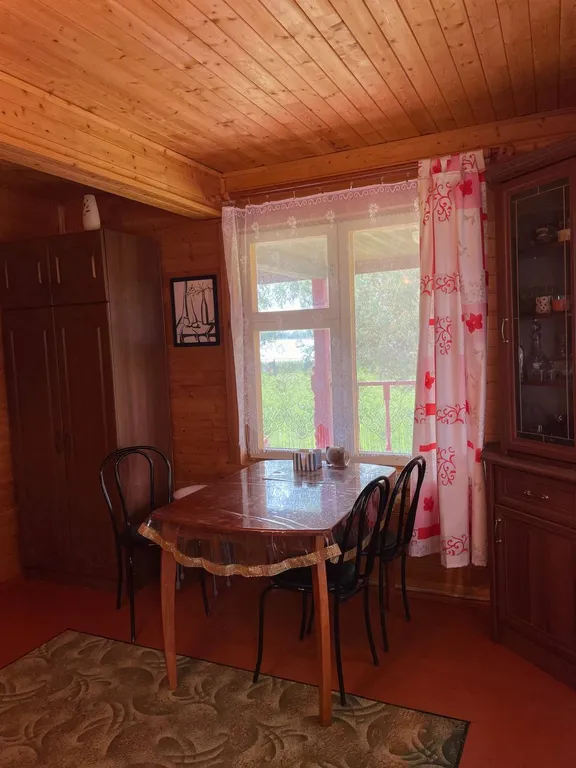 Дом на берегу реки Волга