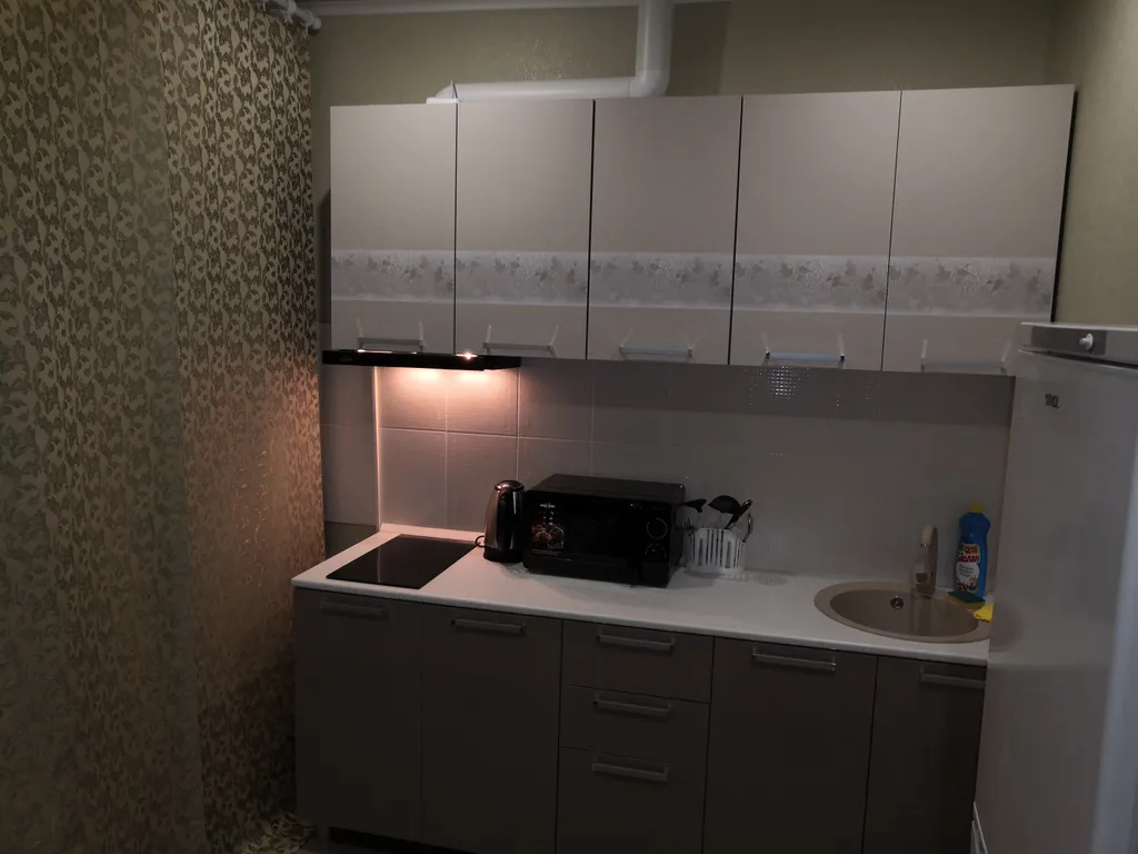 Однушка у склона