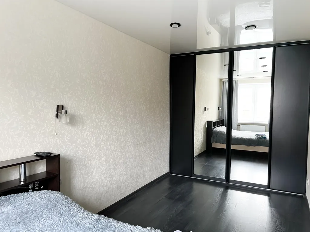 2‑комн. квартира в центре Мурманска на ул. Коминтерна, 17