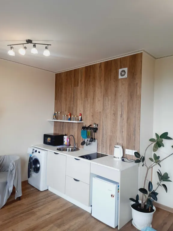 Современная, комфортная студия с видом на лес и горы