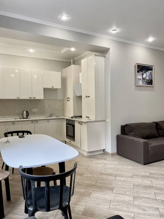 Евродвухкомнатный апартамент с видом на горы