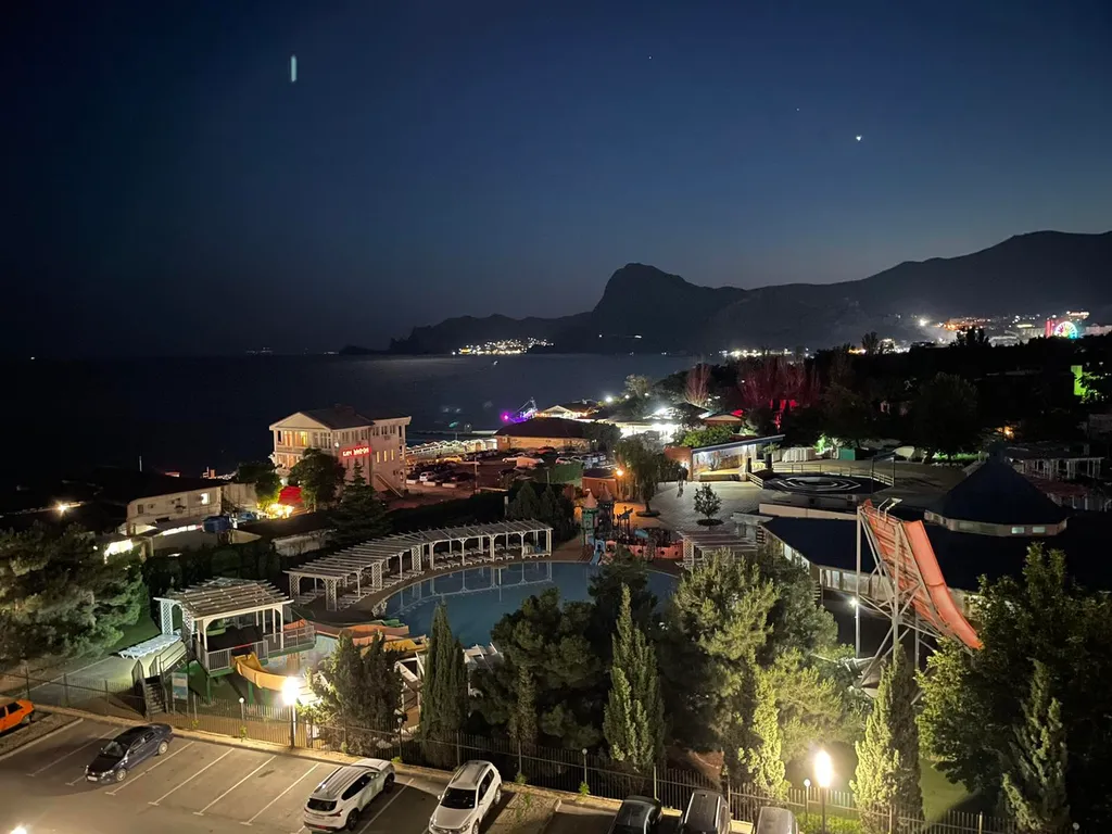 Премиум апартаменты с видом на море и горы в апарт-отеле Атлас 4*