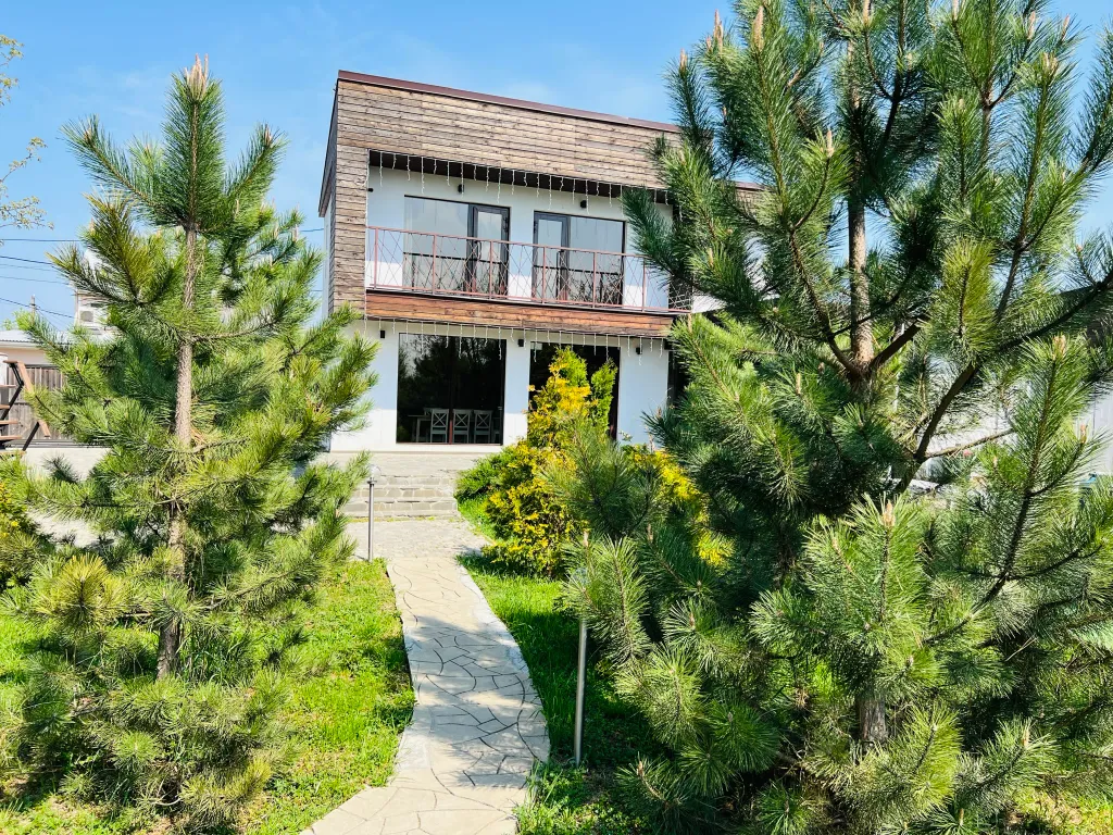 Коттедж Вилла на берегу реки Кубань с бассейном, баней, банным чаном — Елизаветинская