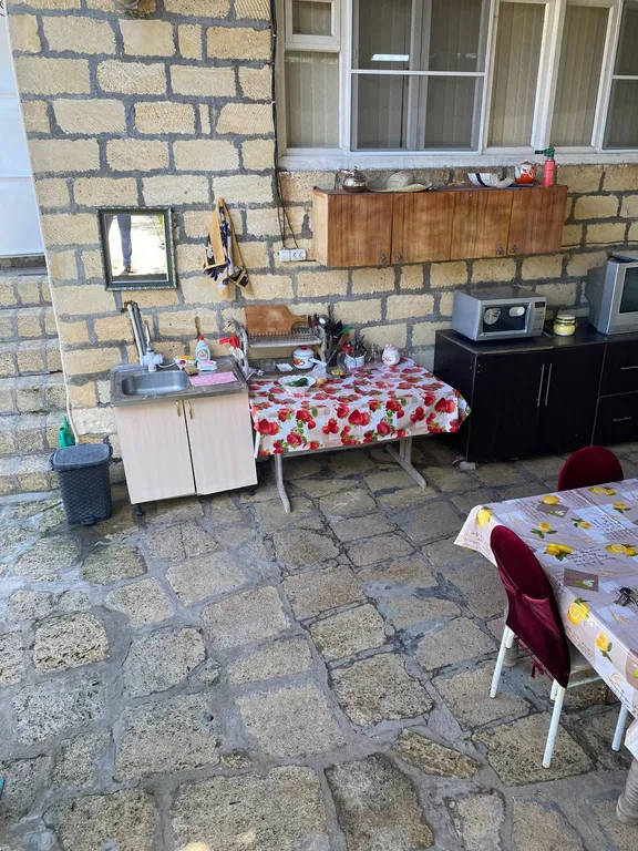 Уютный дом на берегу моря