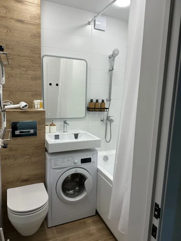 Апартамент Black в престижном районе города