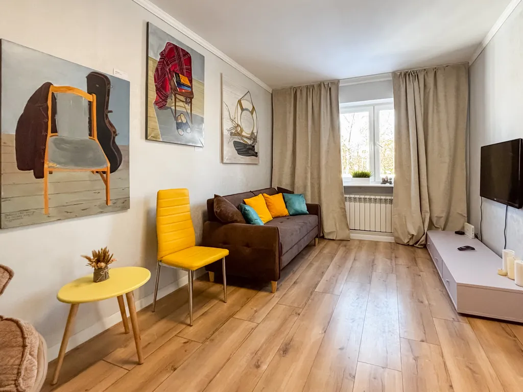 Квартира художника, 7 минут до пляжа, свободная парковка