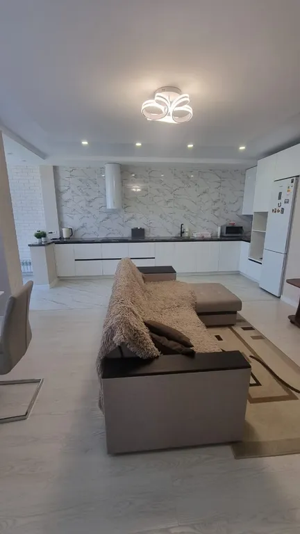 Квартира с панорамной лоджией в ЖК Гвардейский-2