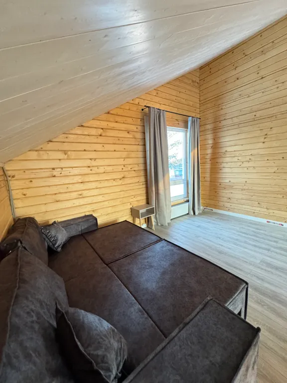 Коттедж в окружении леса десять минут на машине до южного склона