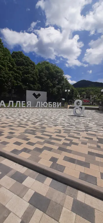 Уютная квартира-студия в тихом районе, рядом бювет с минеральной водой