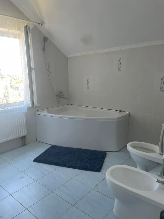 4-комнатный Дом