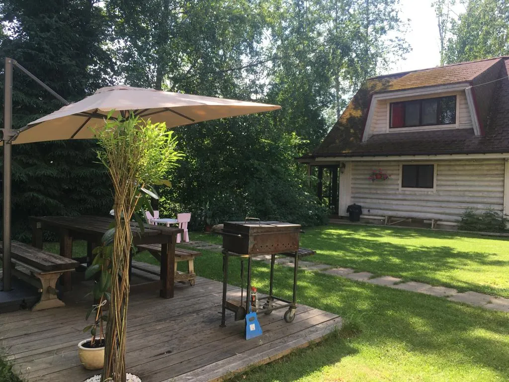 Загородный домик недалеко от города