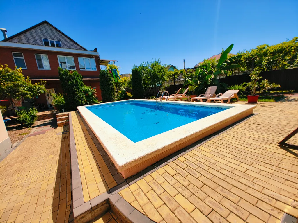 Коттедж Дом с бассейном — аренда посуточно в Анапа