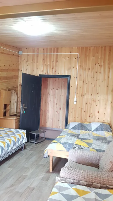 Квартира Трёхместный Семейный очаг (2 этаж) — аренда посуточно в Яровое