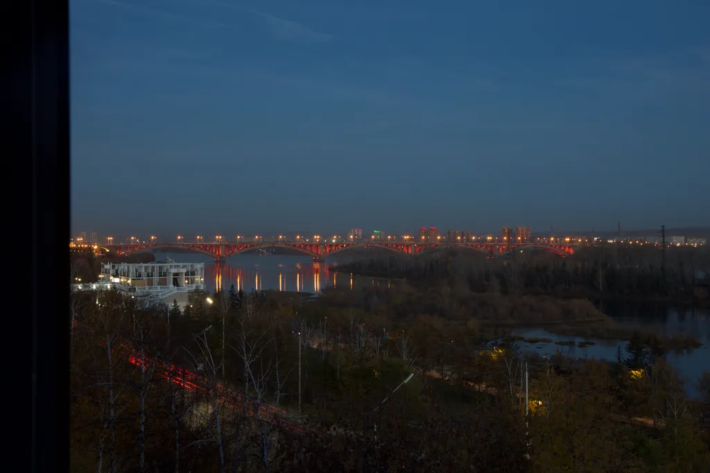 Квартира с джакузи и панорамным видом на Енисей