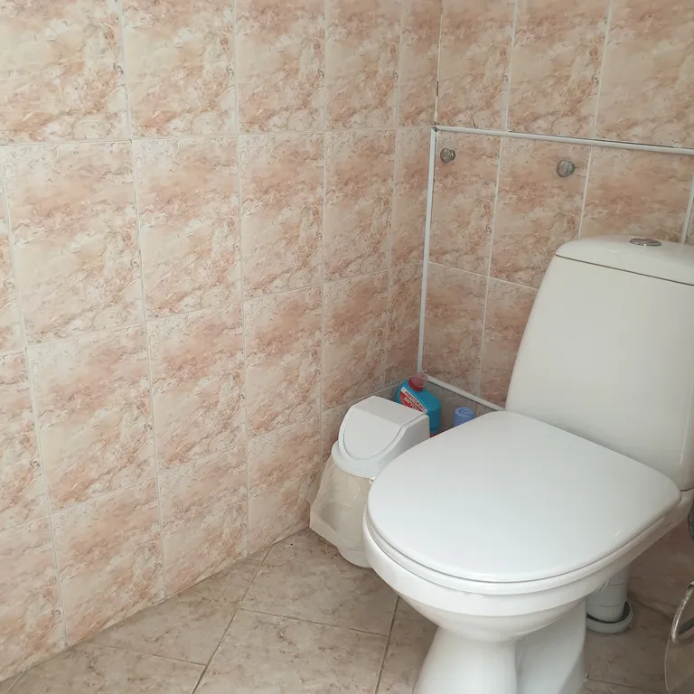 Уютный элленг с двориком Счастье на набережной Чёрного моря для двоих