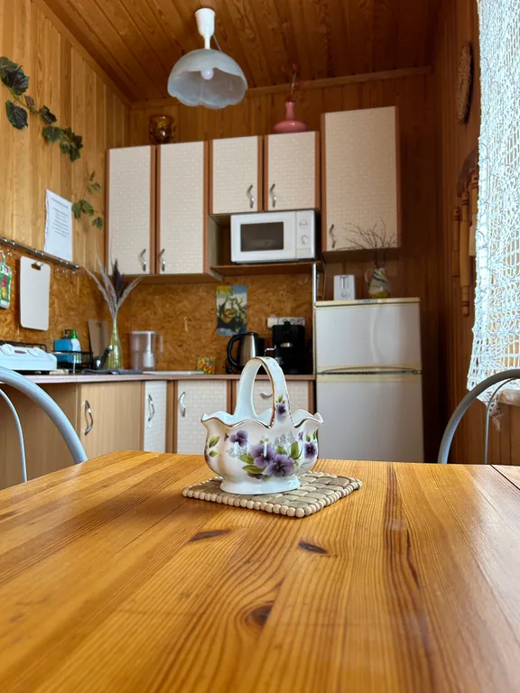 Большой коттедж с камином Гнездо