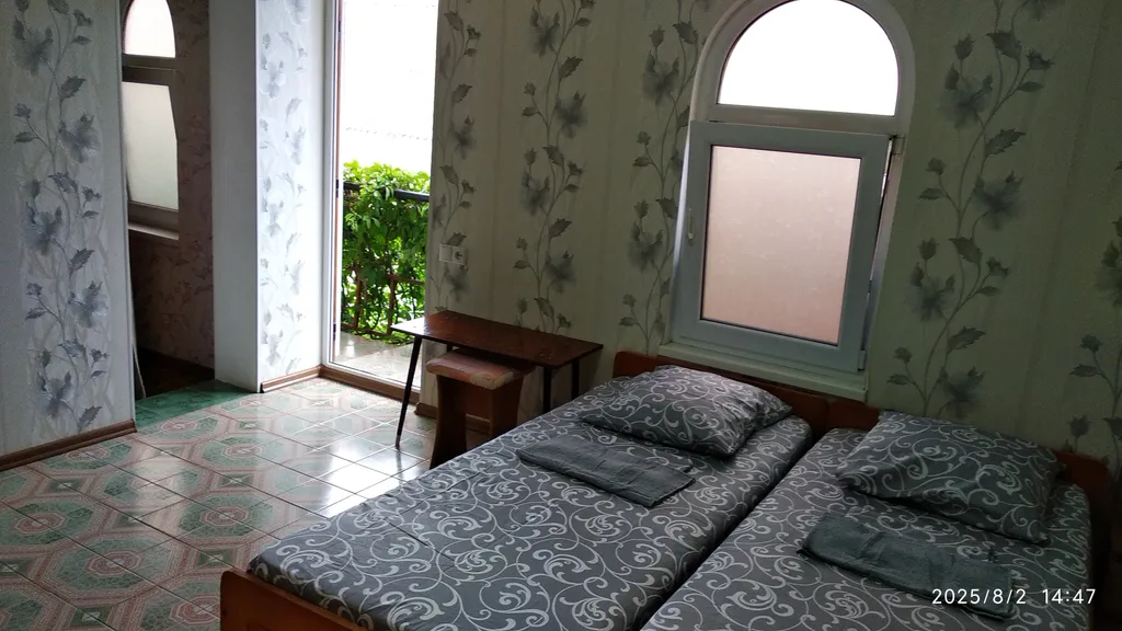 Двухкомнатный семейный трёхместный номер комфорт.