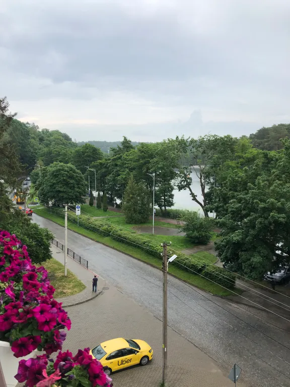 Студия с видом на озеро