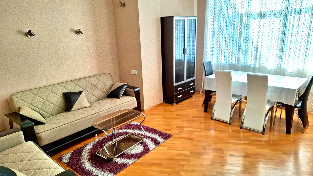 2-комнатная квартира в новопостроенном доме в центре