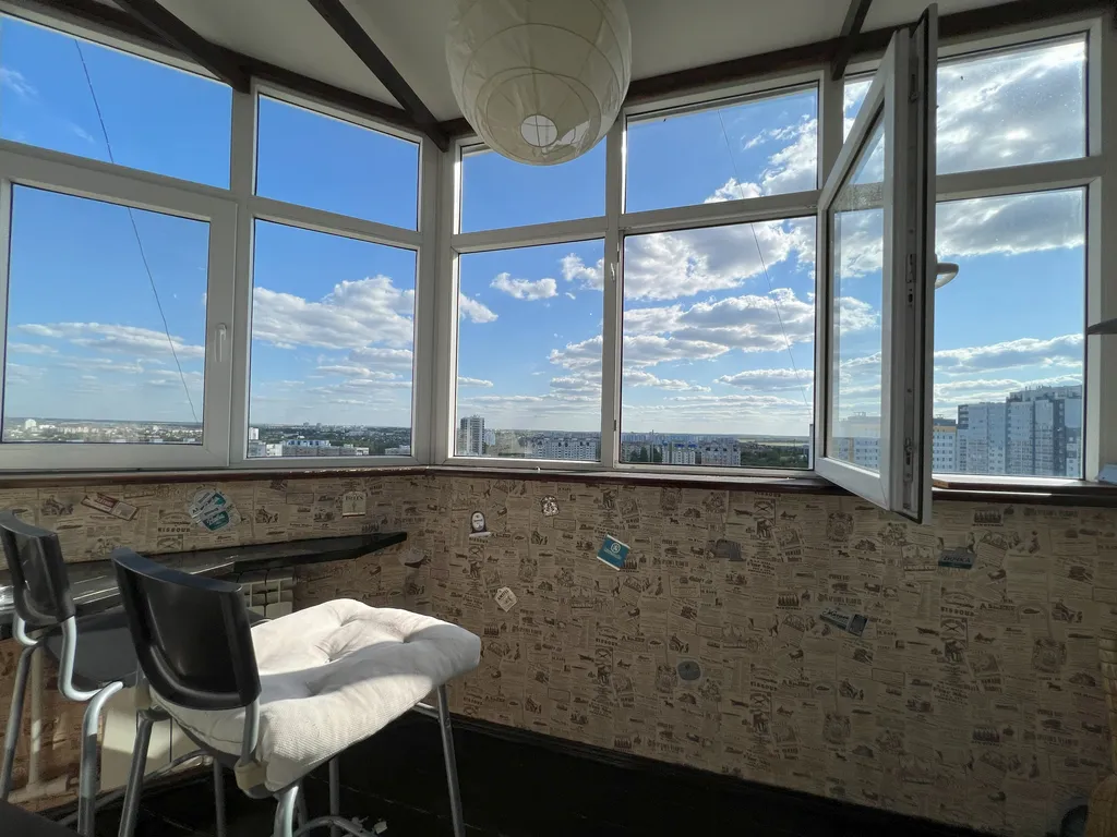 Видовая квартира с дизайнерским ремонтом в центре