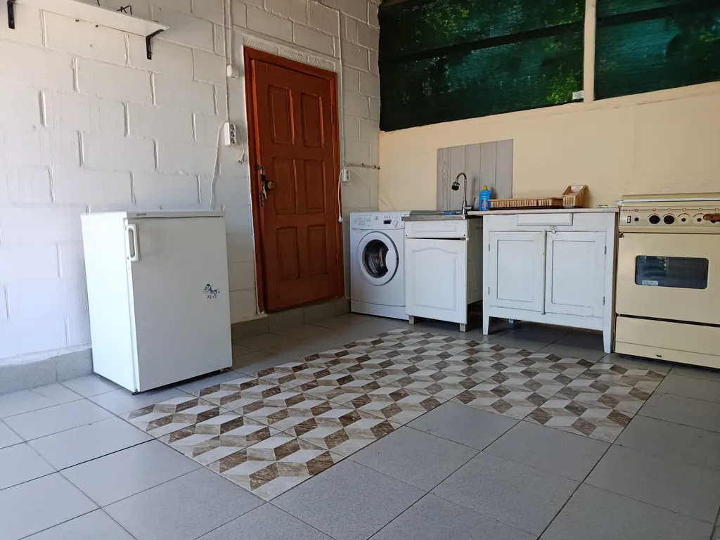 Белый домик