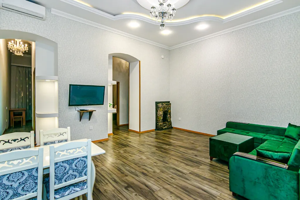 Hollywood apartment i̇n the Targovu