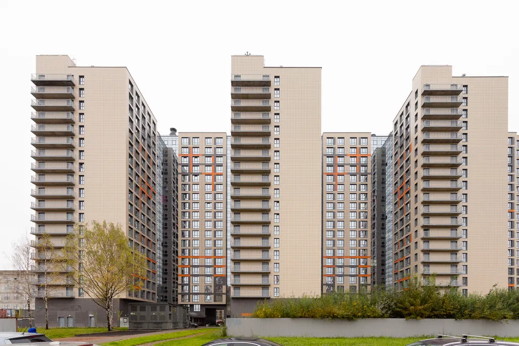 Студия у метро Парнас