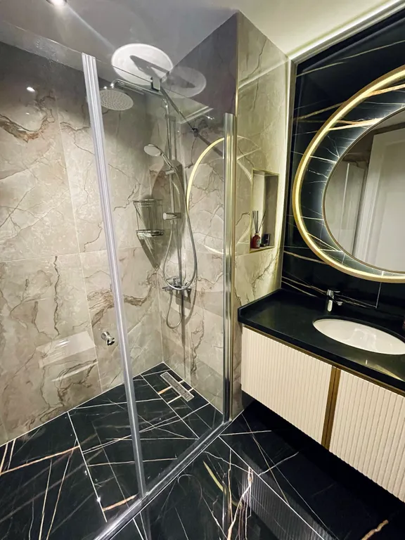 Luxury Flat 300m to the Beach