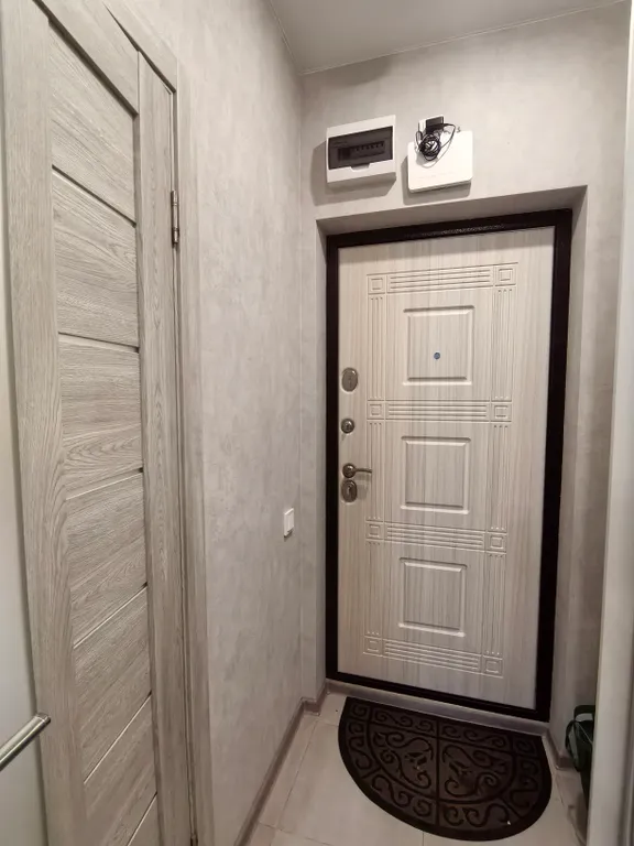 Студия с видом на город