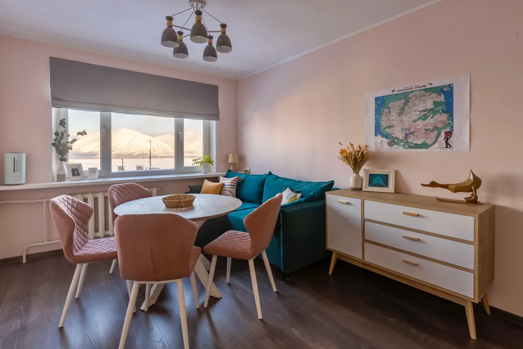 Уютная квартира с видом на озеро и горы — аренда посуточно в Кировск