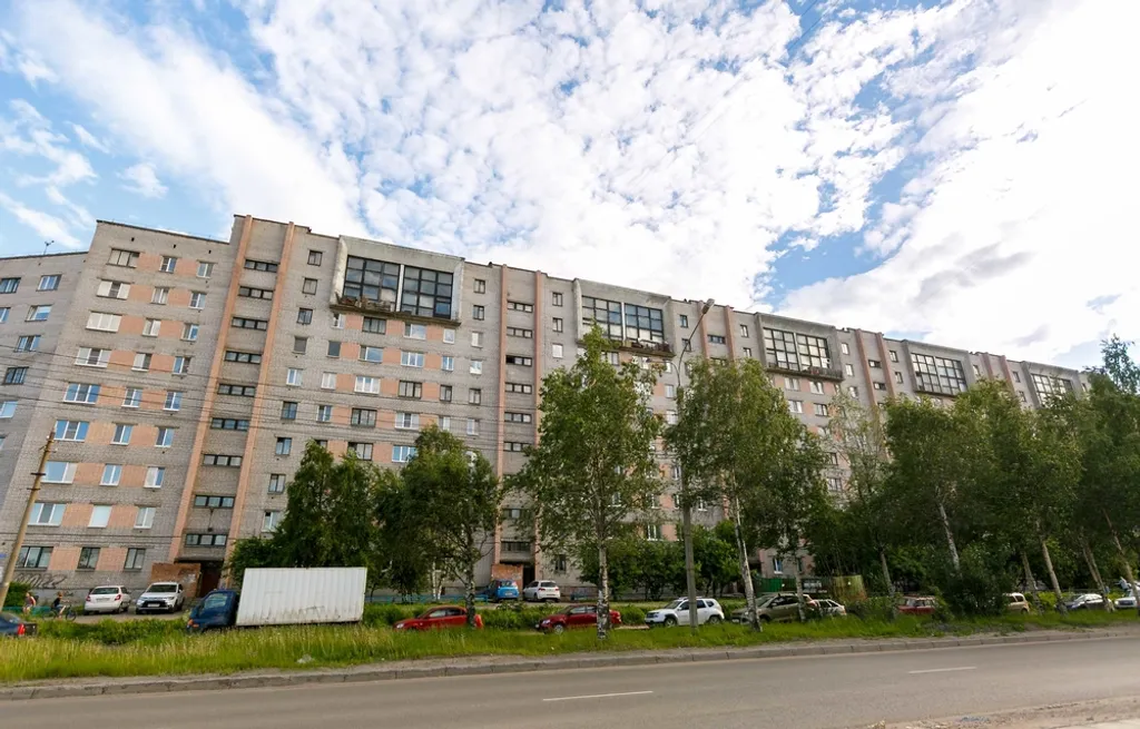 2-комнатная квартира с раздельными комнатами и балконом