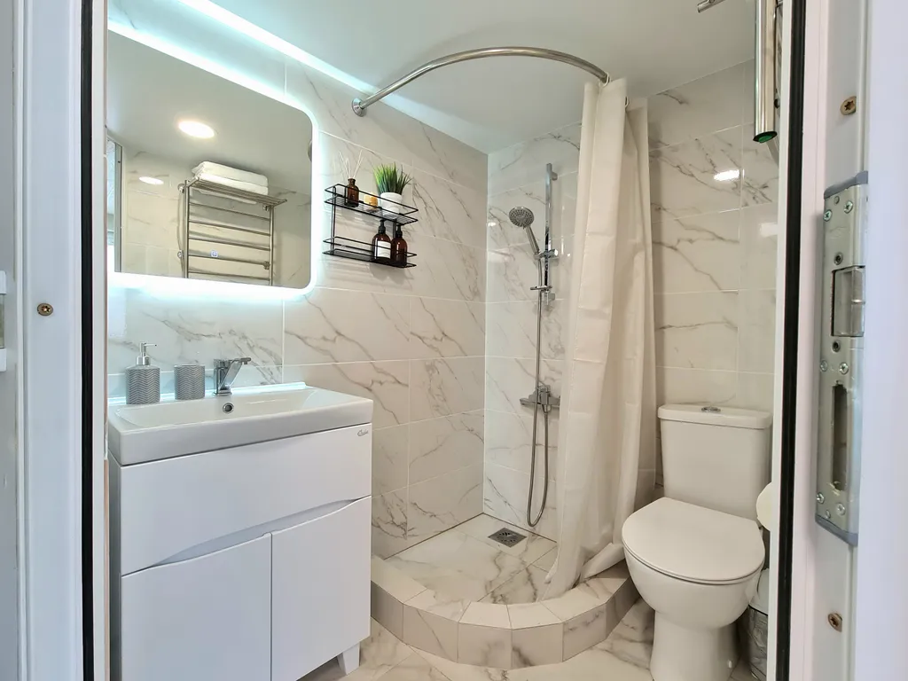 Номер Лаванда с террасой и парковкой