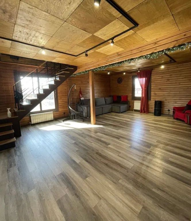 Уютный дом из дерева