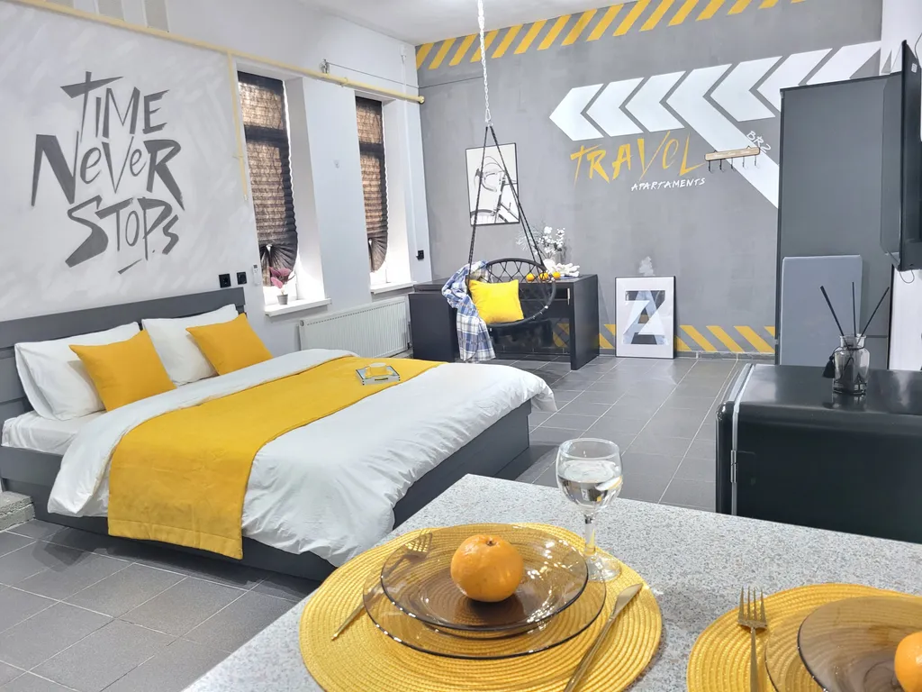 Апартамент лофт чернобелое