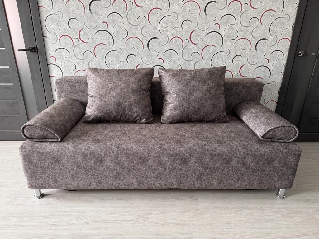 Квартира-студия двухкомнатная в центре города с видом на набережную